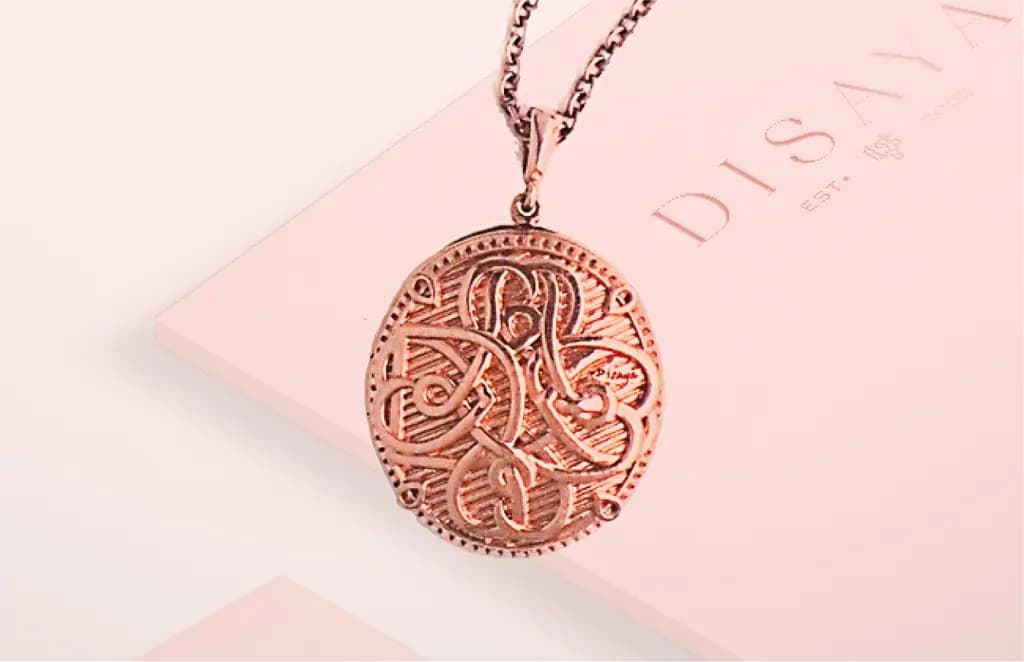 DISAYA – Brand Identity